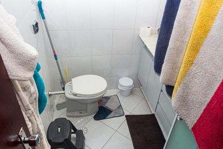 Casa à venda com 250m², 3 quartos e 2 vagas Casa à venda com 250m², 3 quartos e 2 vagasBanheiro da Suíte