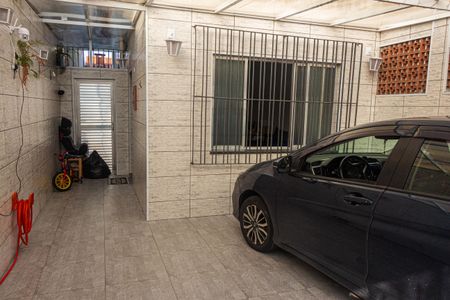 Casa à venda com 250m², 3 quartos e 2 vagas Casa à venda com 250m², 3 quartos e 2 vagasGaragem