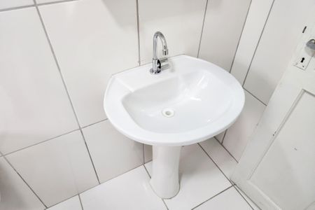 Casa à venda com 155m², 2 quartos e 2 vagas Casa à venda com 155m², 2 quartos e 2 vagasBanheiro