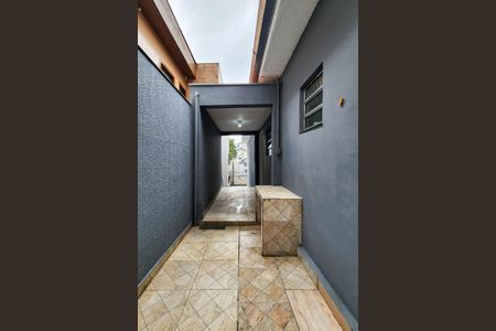 Casa à venda com 155m², 2 quartos e 2 vagas Casa à venda com 155m², 2 quartos e 2 vagasCorredor