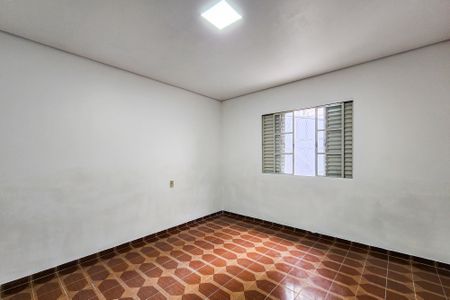 Casa à venda com 155m², 2 quartos e 2 vagas Casa à venda com 155m², 2 quartos e 2 vagasQuarto 2