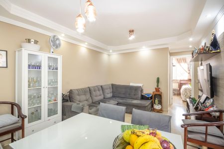 Sala de apartamento à venda com 2 quartos, 58m² em Vila Osasco, Osasco