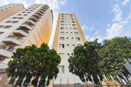 Apartamento à venda com 48m², 1 quarto e sem vaga Apartamento à venda com 48m², 1 quarto e sem vagaFachada