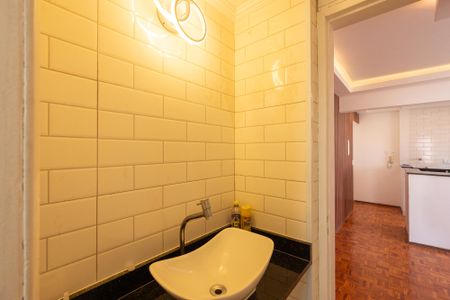 Apartamento à venda com 48m², 1 quarto e sem vaga Apartamento à venda com 48m², 1 quarto e sem vagaBanheiro Social