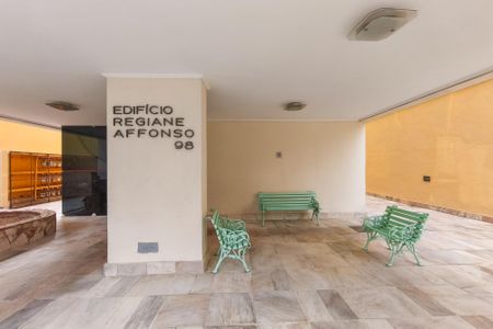 Apartamento à venda com 48m², 1 quarto e sem vaga Apartamento à venda com 48m², 1 quarto e sem vagaEntrada