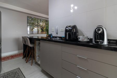 Apartamento à venda com 72m², 2 quartos e 2 vagas Apartamento à venda com 72m², 2 quartos e 2 vagasCozinha