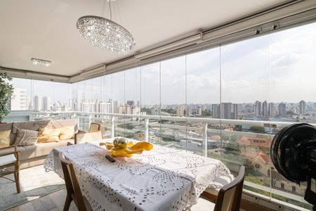 Apartamento à venda com 72m², 2 quartos e 2 vagas Apartamento à venda com 72m², 2 quartos e 2 vagasVaranda
