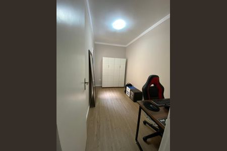 Apartamento à venda com 126m², 2 quartos e 2 vagasEscritório