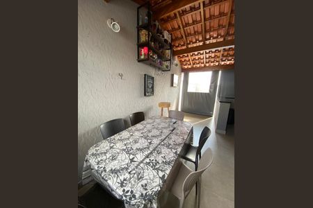 Apartamento à venda com 126m², 2 quartos e 2 vagasSala