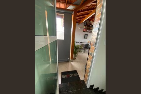 Apartamento à venda com 126m², 2 quartos e 2 vagasCorredor