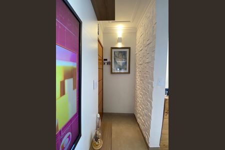 Apartamento à venda com 126m², 2 quartos e 2 vagasCorredor