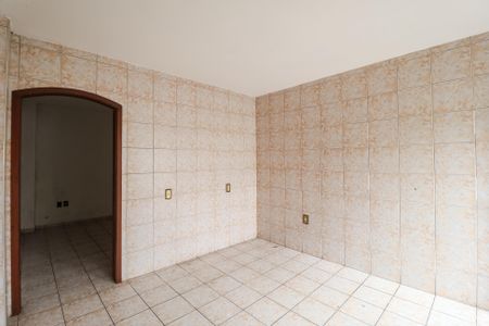 Cozinha de casa para alugar com 1 quarto, 30m² em Jardim Virginia Bianca, São Paulo