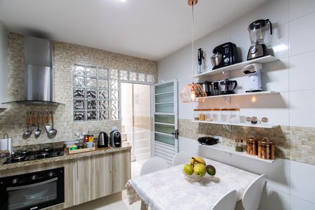 Casa à venda com 60m², 2 quartos e 1 vaga Casa à venda com 60m², 2 quartos e 1 vagaCozinha