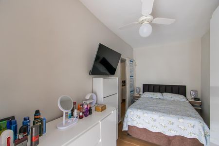 Casa à venda com 60m², 2 quartos e 1 vaga Casa à venda com 60m², 2 quartos e 1 vagaQuarto 1