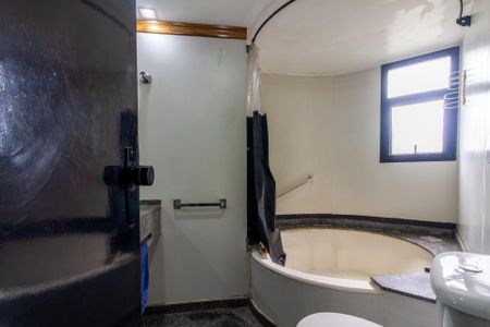 Banheiro da Suíte de kitnet/studio para alugar com 1 quarto, 49m² em Brooklin Novo, São Paulo