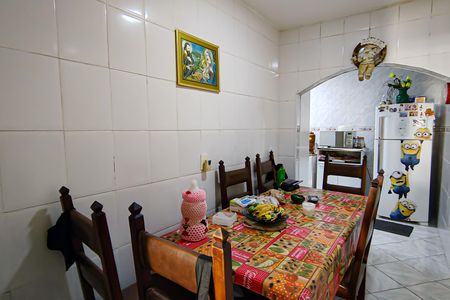 Apartamento para alugar com 170m², 3 quartos e sem vaga Apartamento para alugar com 170m², 3 quartos e sem vagaCopa