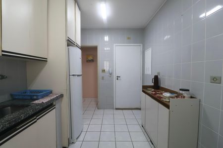 Apartamento para alugar com 100m², 3 quartos e 2 vagas Apartamento para alugar com 100m², 3 quartos e 2 vagasCozinha
