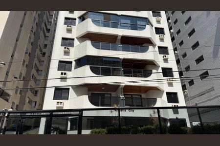 Apartamento para alugar com 100m², 3 quartos e 2 vagas Apartamento para alugar com 100m², 3 quartos e 2 vagasFachada