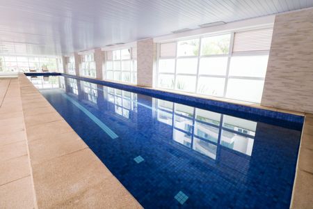 Apartamento à venda com 37m², 1 quarto e 1 vaga Apartamento à venda com 37m², 1 quarto e 1 vagaÁrea comum - Piscina