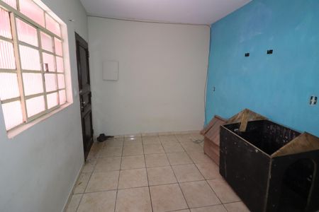 Sala de casa à venda com 6 quartos, 275m² em Novo Osasco, Osasco