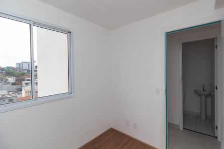 Quarto 1 de apartamento para alugar com 2 quartos, 30m² em Vila Carmosina, São Paulo