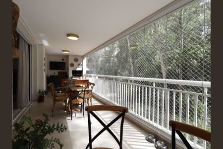 Apartamento à venda com 138m², 3 quartos e 3 vagasVaranda gourmet