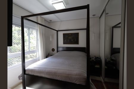 Apartamento à venda com 138m², 3 quartos e 3 vagasSuíte 1