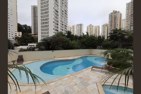 Apartamento à venda com 138m², 3 quartos e 3 vagasÁrea comum - Piscina