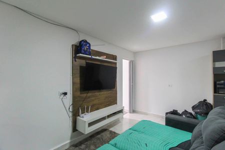 Sala de casa para alugar com 2 quartos, 80m² em Parque Santa Madalena, São Paulo