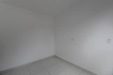 Quarto de casa para alugar com 1 quarto, 50m² em Parque Santa Madalena, São Paulo