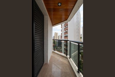 Apartamento para alugar com 232m², 4 quartos e 3 vagasSacada da suíte 1