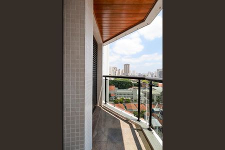 Apartamento para alugar com 232m², 4 quartos e 3 vagasSacada do quarto 1