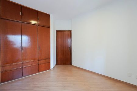 Apartamento para alugar com 232m², 4 quartos e 3 vagasSuíte 2