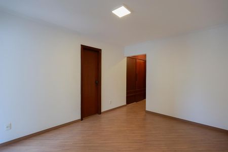 Apartamento para alugar com 232m², 4 quartos e 3 vagasSuíte 1