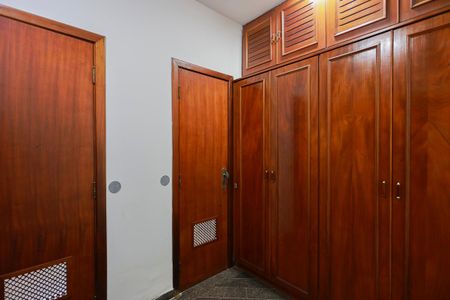 Apartamento para alugar com 232m², 4 quartos e 3 vagasQuarto de serviço