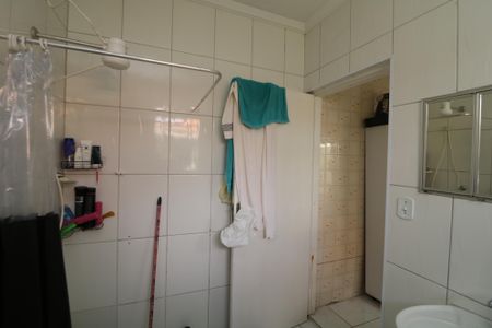 Banheiro C1 de casa à venda com 4 quartos, 250m² em Vila Formosa, São Paulo