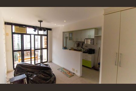 Sala de apartamento à venda com 2 quartos, 68m² em Icaraí, Niterói