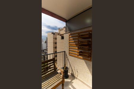 Apartamento à venda com 68m², 2 quartos e 1 vagaVaranda