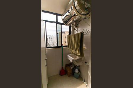 Apartamento à venda com 68m², 2 quartos e 1 vagaÁrea de Serviço