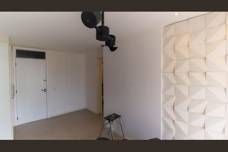 Sala de apartamento à venda com 2 quartos, 68m² em Icaraí, Niterói