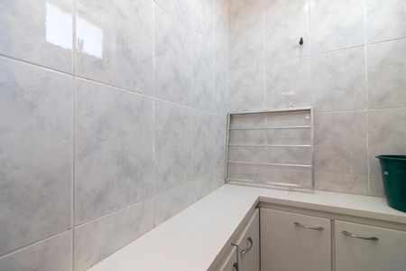 Apartamento à venda com 86m², 3 quartos e 1 vaga Apartamento à venda com 86m², 3 quartos e 1 vagaBanheiro de Serviço