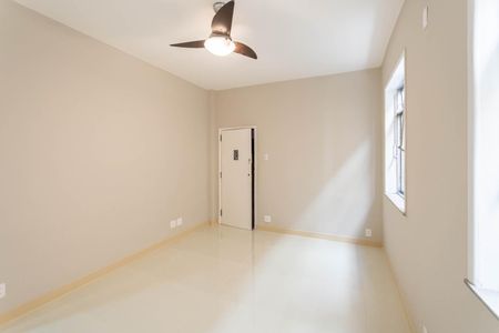 Sala de apartamento para alugar com 3 quartos, 82m² em Tijuca, Rio de Janeiro