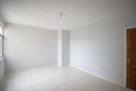 Sala de apartamento para alugar com 2 quartos, 80m² em Mutua, São Gonçalo