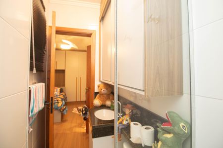 Casa à venda com 200m², 3 quartos e 3 vagas Casa à venda com 200m², 3 quartos e 3 vagasBanheiro da Suíte 2