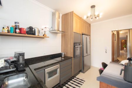 Casa à venda com 200m², 3 quartos e 3 vagas Casa à venda com 200m², 3 quartos e 3 vagasCozinha