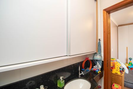 Casa à venda com 200m², 3 quartos e 3 vagas Casa à venda com 200m², 3 quartos e 3 vagasBanheiro da Suíte 3