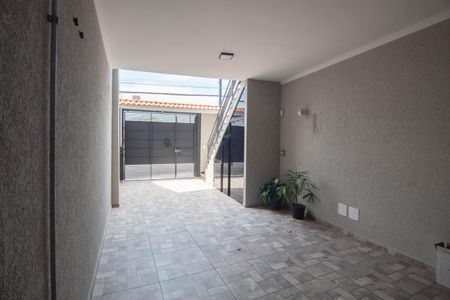 Casa à venda com 200m², 3 quartos e 3 vagas Casa à venda com 200m², 3 quartos e 3 vagasGaragem