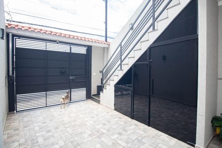 Casa à venda com 200m², 3 quartos e 3 vagas Casa à venda com 200m², 3 quartos e 3 vagasGaragem