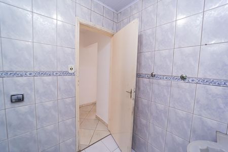 Casa à venda com 98m², 2 quartos e 2 vagas Casa à venda com 98m², 2 quartos e 2 vagasBanheiro