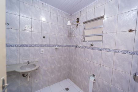 Casa à venda com 98m², 2 quartos e 2 vagas Casa à venda com 98m², 2 quartos e 2 vagasBanheiro